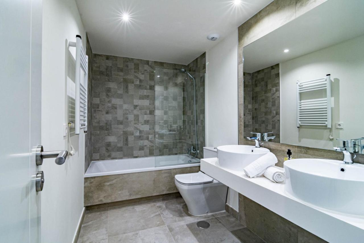 Inf32L- Modern City Apartment, Families Only Эстепона Экстерьер фото