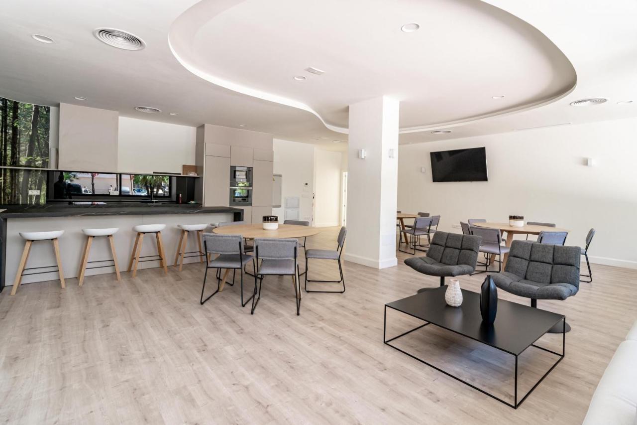 Inf32L- Modern City Apartment, Families Only Эстепона Экстерьер фото